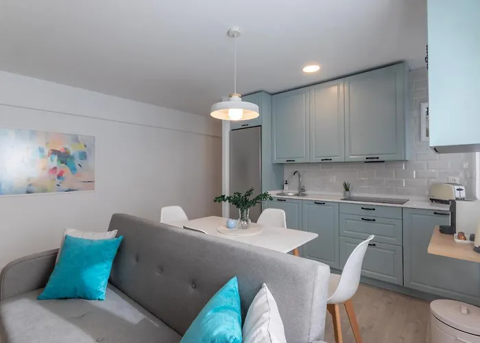 Park Ii By Aston Apartment